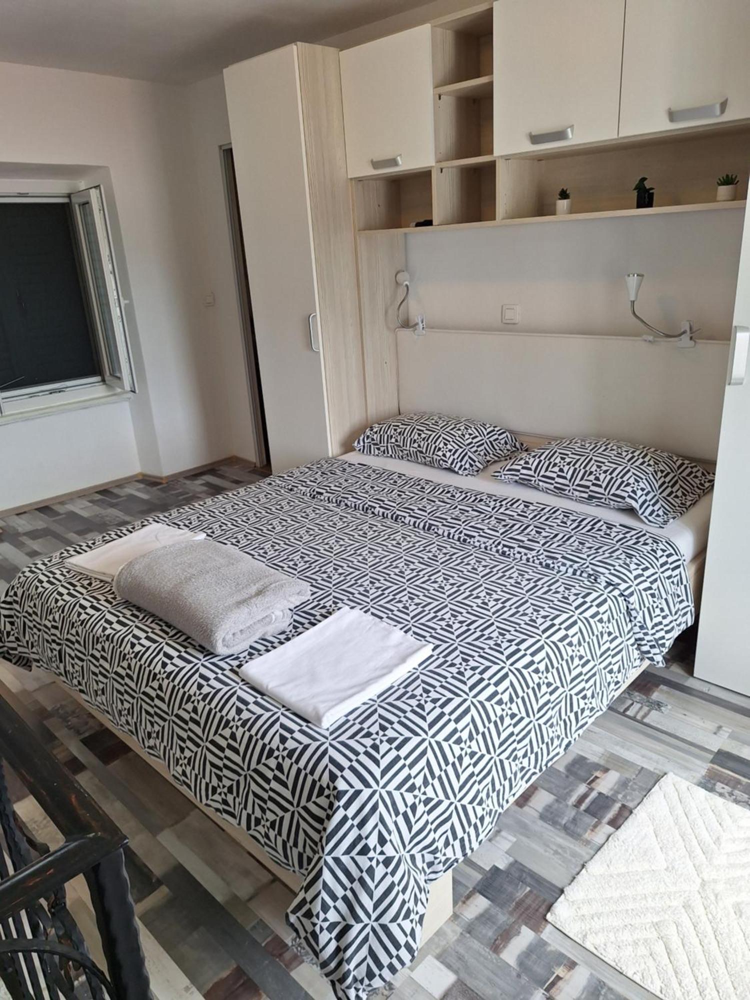Makol Apartman Primošten Kültér fotó